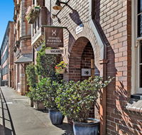 Sydney Harbour Bed and Breakfast - Tourism Caloundra