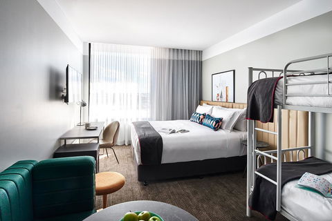 Veriu Green Square - Tourism Caloundra 4