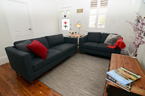 Thelma's Temora - Tourism Caloundra 6