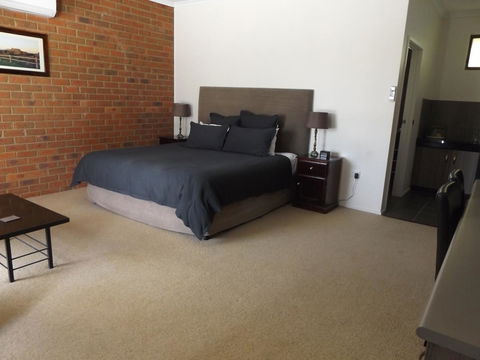 Federation Motel Resort - Corowa - Tourism Caloundra 24