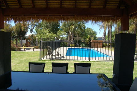 Federation Motel Resort - Corowa - Tourism Caloundra 1