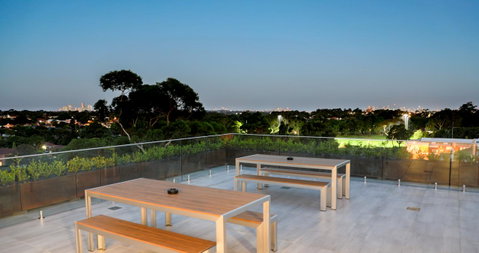 Studio 8 Residences - Adults Only - Tourism Caloundra 6