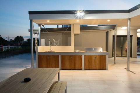 Studio 8 Residences - Adults Only - Tourism Caloundra 10
