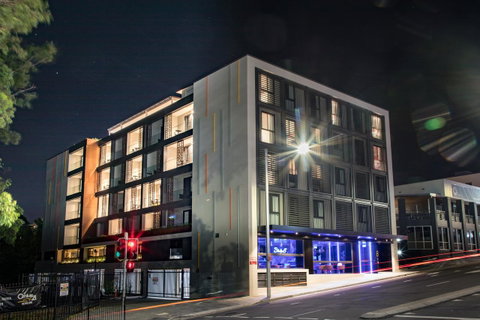 Studio 8 Residences - Adults Only - Tourism Caloundra 0