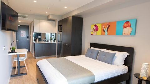 Studio 8 Residences - Adults Only - Tourism Caloundra 1