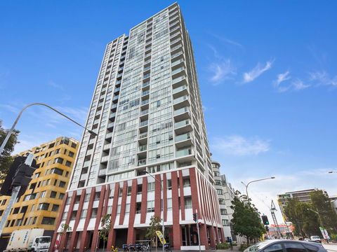 Gadigal Groove - Modern And Bright 3BR Executive Apartment In Zetland With Views - Tourism Caloundra 10