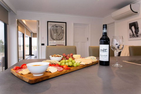 Belisi Farmstay Cottage - Tourism Caloundra 8