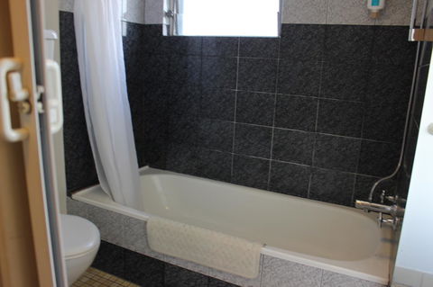 Hume Inn Motel Albury CBD - Tourism Caloundra 18