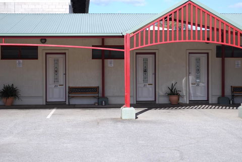 Hume Inn Motel Albury CBD - Tourism Caloundra 5