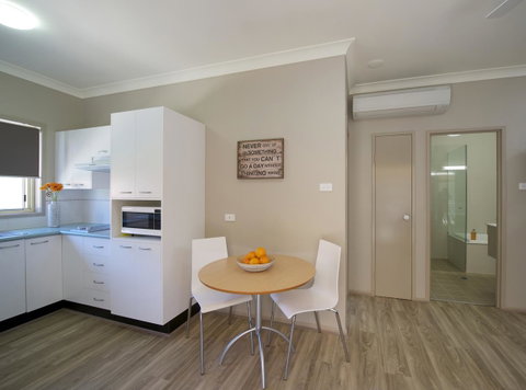 Marty's @ Little Beach - Tourism Caloundra 18