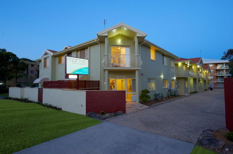 Marty's @ Little Beach - Tourism Caloundra 4