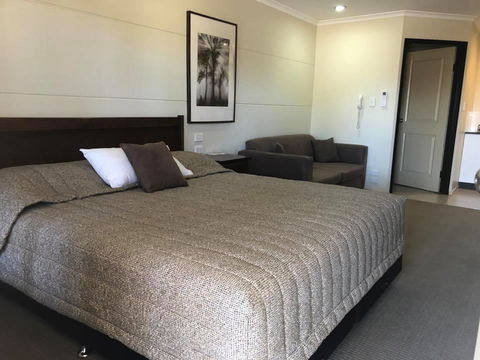 Balranald Club Motel - Tourism Caloundra 8