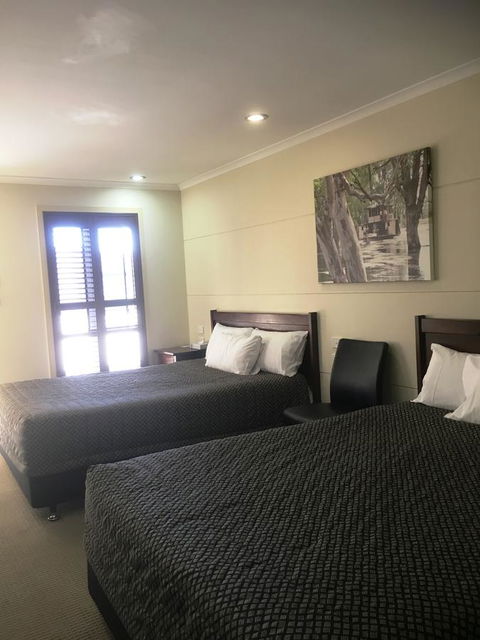 Balranald Club Motel - Tourism Caloundra 17