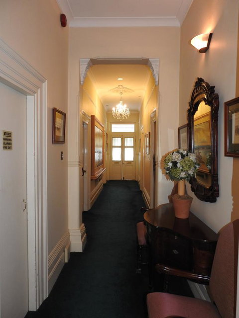 Manor Boutique Hotel Sydney - Tourism Caloundra 40