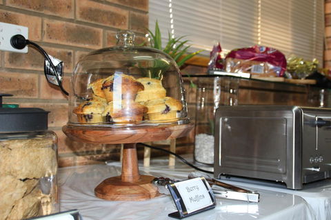 Hume Country Motor Inn - Tourism Caloundra 8