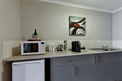 Hume Country Motor Inn - Tourism Caloundra 37