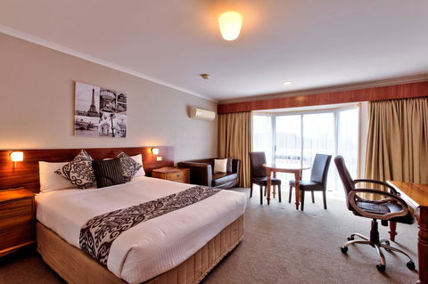 Hume Country Motor Inn - Tourism Caloundra 14