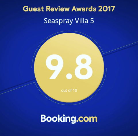 Seaspray Villa 5 - Tourism Caloundra 1