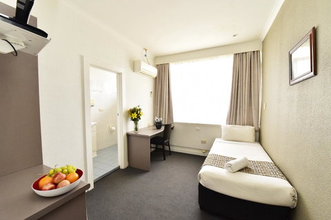 Diplomat Hotel Alice Springs - Tourism Caloundra 35