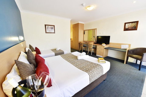 Diplomat Hotel Alice Springs - Tourism Caloundra 13