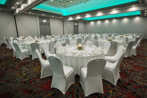 DoubleTree By Hilton Alice Springs - Tourism Caloundra 3