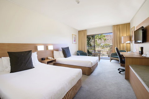 DoubleTree By Hilton Alice Springs - Tourism Caloundra 41