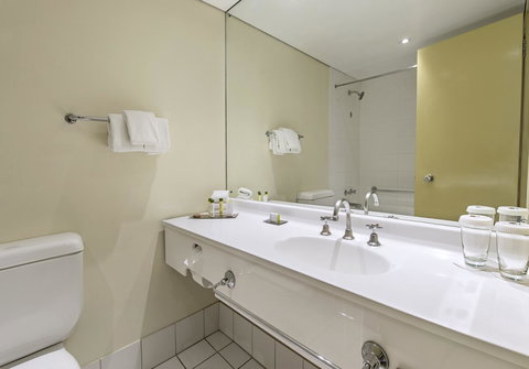 DoubleTree By Hilton Alice Springs - Tourism Caloundra 25