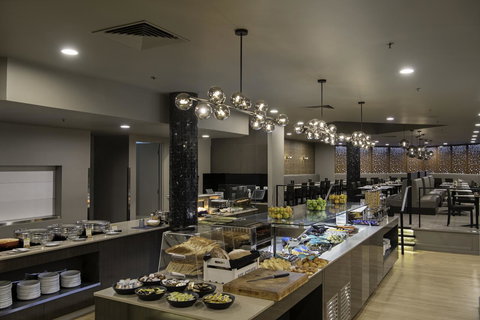 DoubleTree By Hilton Alice Springs - Tourism Caloundra 1