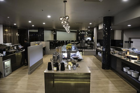 DoubleTree By Hilton Alice Springs - Tourism Caloundra 5