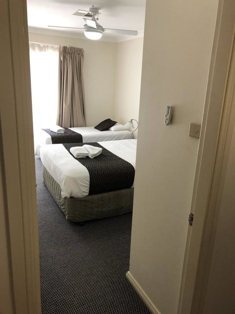Beaches Serviced Apartments - Tourism Caloundra 4