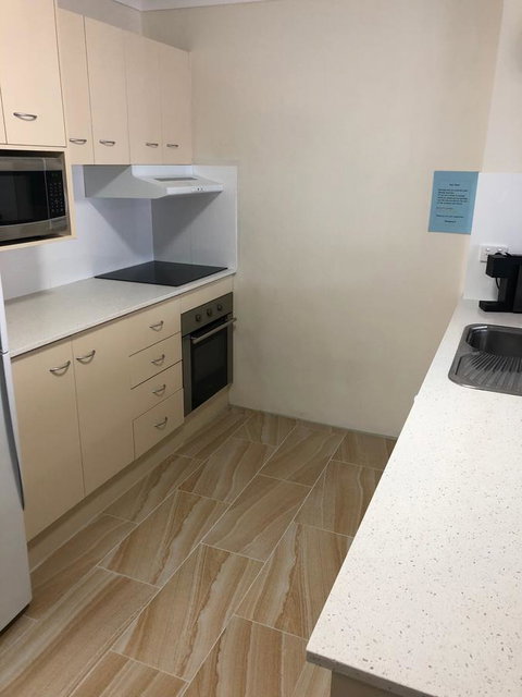 Beaches Serviced Apartments - Tourism Caloundra 11