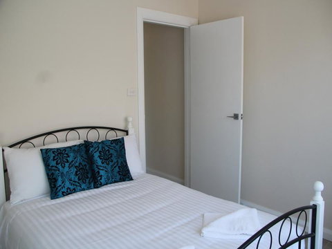 Beaches Serviced Apartments - Tourism Caloundra 3
