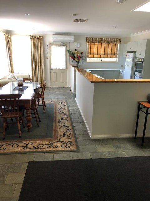 Beaches Serviced Apartments - Tourism Caloundra 5