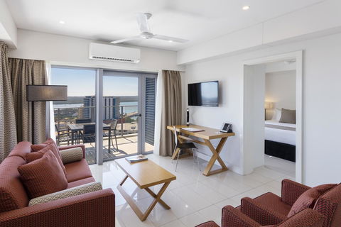 Oaks Darwin Elan Hotel - Tourism Caloundra 12
