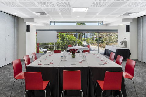 Oaks Darwin Elan Hotel - Tourism Caloundra 25