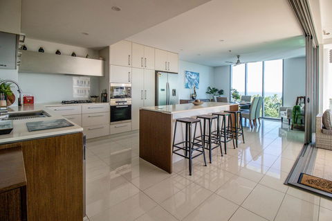 ZEN BY THE WATER - Esplanade Darwin Retreat - Tourism Caloundra 7