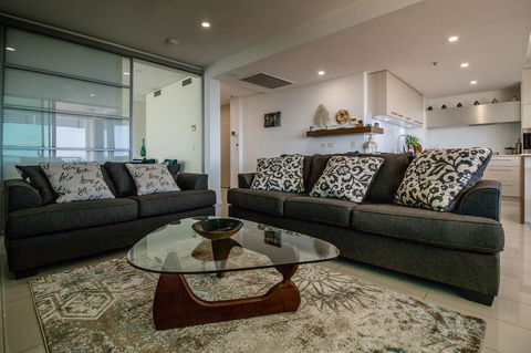 ZEN BY THE WATER - Esplanade Darwin Retreat - Tourism Caloundra 41