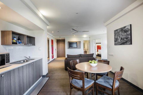 Novotel Darwin CBD - Tourism Caloundra 7