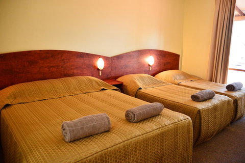 Erldunda Desert Oaks Resort - Tourism Caloundra 38