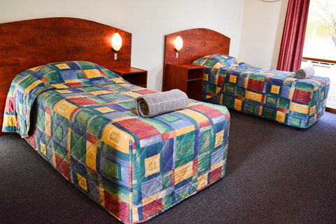 Erldunda Desert Oaks Resort - Tourism Caloundra 35