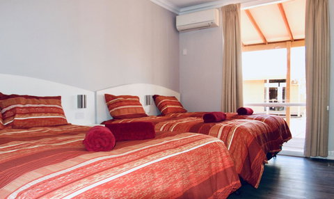 Erldunda Desert Oaks Resort - Tourism Caloundra 12