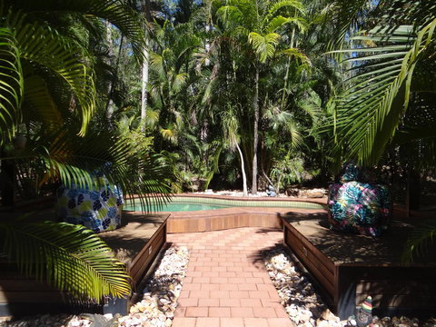 DARWIN'S SHADY ACRES RETREAT - Tourism Caloundra 11