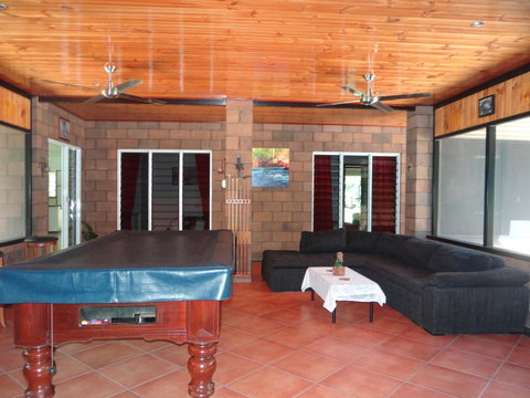 DARWIN'S SHADY ACRES RETREAT - Tourism Caloundra 17