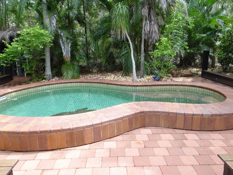 DARWIN'S SHADY ACRES RETREAT - Tourism Caloundra 14