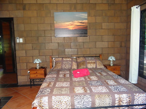 DARWIN'S SHADY ACRES RETREAT - Tourism Caloundra 37