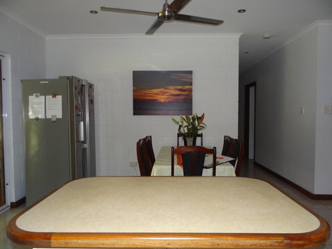 DARWIN'S SHADY ACRES RETREAT - Tourism Caloundra 24