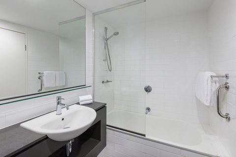 Vibe Hotel Darwin Waterfront - Tourism Caloundra 23