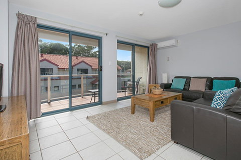 Nelson Bay Breeze - Tourism Caloundra 11