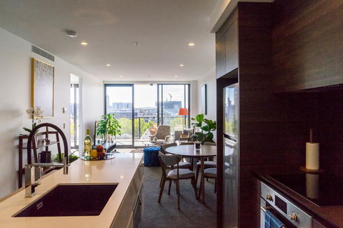 Highgate Executive Apartment City Walk Canberra - Tourism Caloundra 12