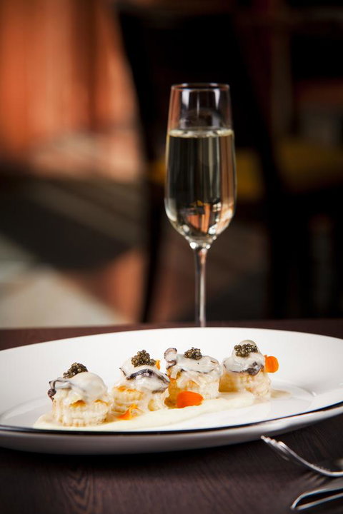 QT Canberra - Tourism Caloundra 30